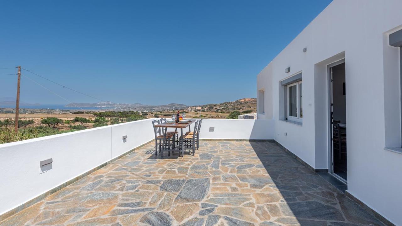 Milos Bay View Zefiria Bagian luar foto